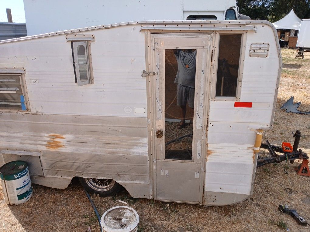 1961 Aluminum Lo-Liner Travel Trailer