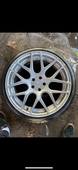 20” rims with tires