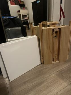 brand new easel w canvases