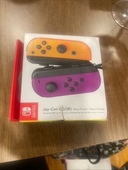 Nintendo Switch Joy-Con Neon Purple / Neon Orange