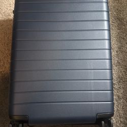 2 Piece Navy Blue Luggage Set by Away 