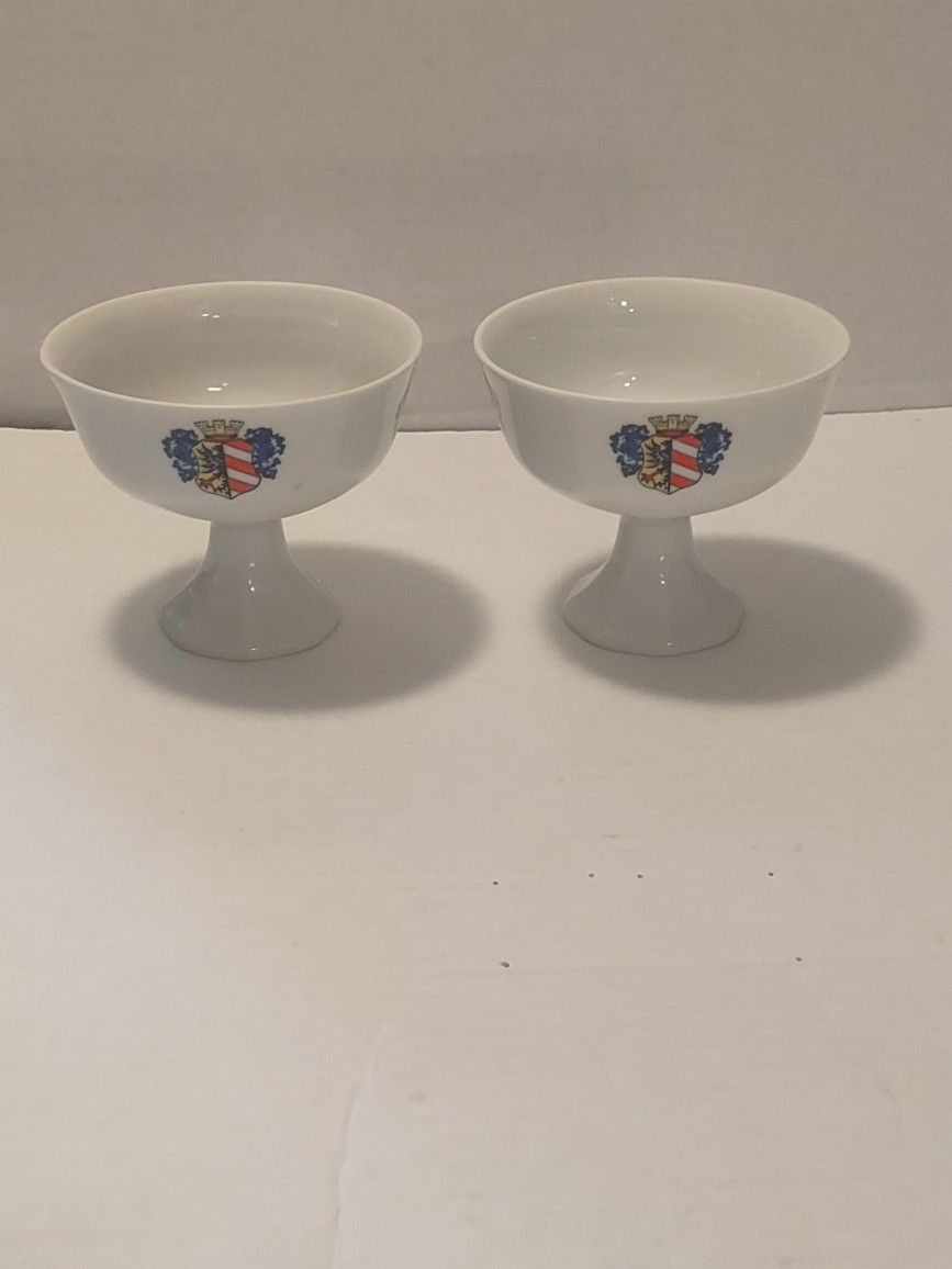 2 Vintage Heidelberg Rampant Lion Coat of Arms Chalice Sherbet Glasses