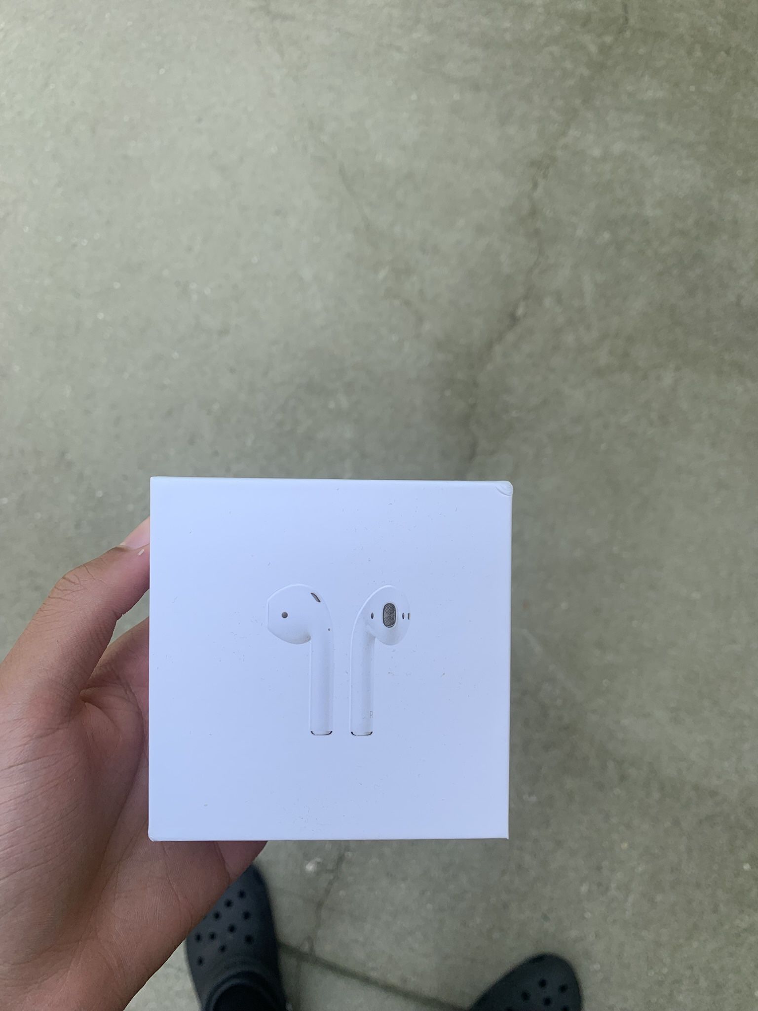 AirPods Gen 2
