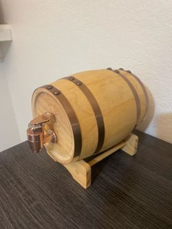 Novelty mini liquor barrel