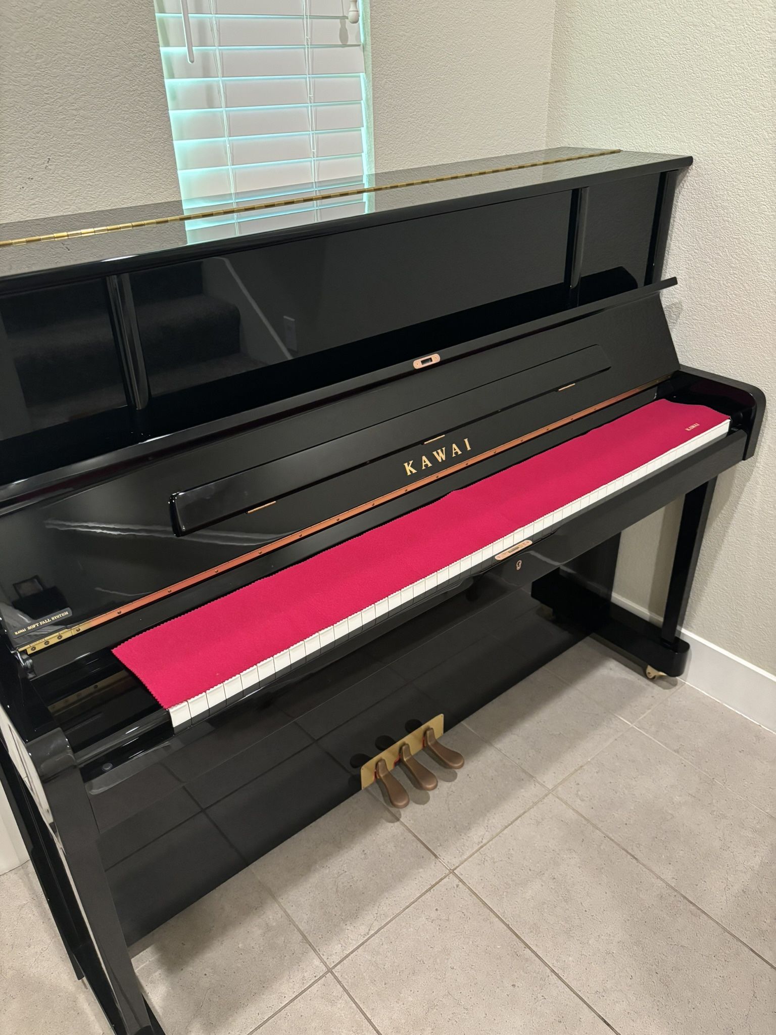 Kawai Professional Upright Piano- Black Ebony 