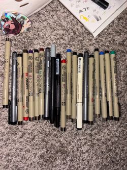 Black and color outline artist pens