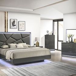 4pcs Queen Bedroom Set