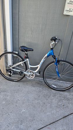 Trek hybrid bike