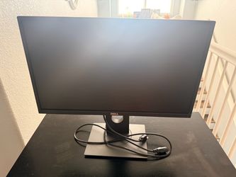 Dell Adjustable Computer Monitor – Works Great