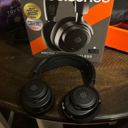 Steelseries Arctis Nova 7 Headset