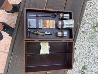 Vintage Ever-Wear “The Original Trav-L-Bar” Portable Cocktail Bar Set with Original Key & Accessories