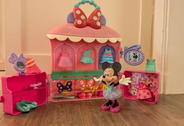 Minnie Mouse Bow-tique