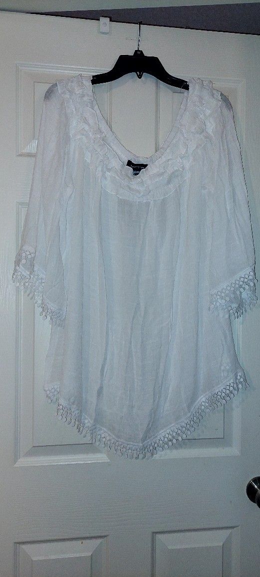 White Blouse w/ruffles by Ashley Stewart NEW sz 14/16 $25 GLENN HEIGHTS TX ppu or SHIPPING AVAILABLE
