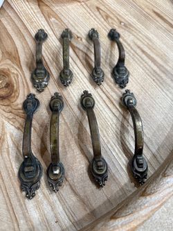 8 Antique Bronze Medal Metal Pulls for Drawer Cupboard Door Chest Handle