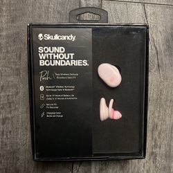 Wireless SkullCandy and Charging Case. Brand New