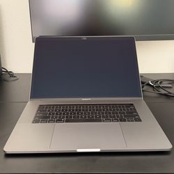 Apple MacBook Pro 2019 15-Inch (brand new original Apple battery)