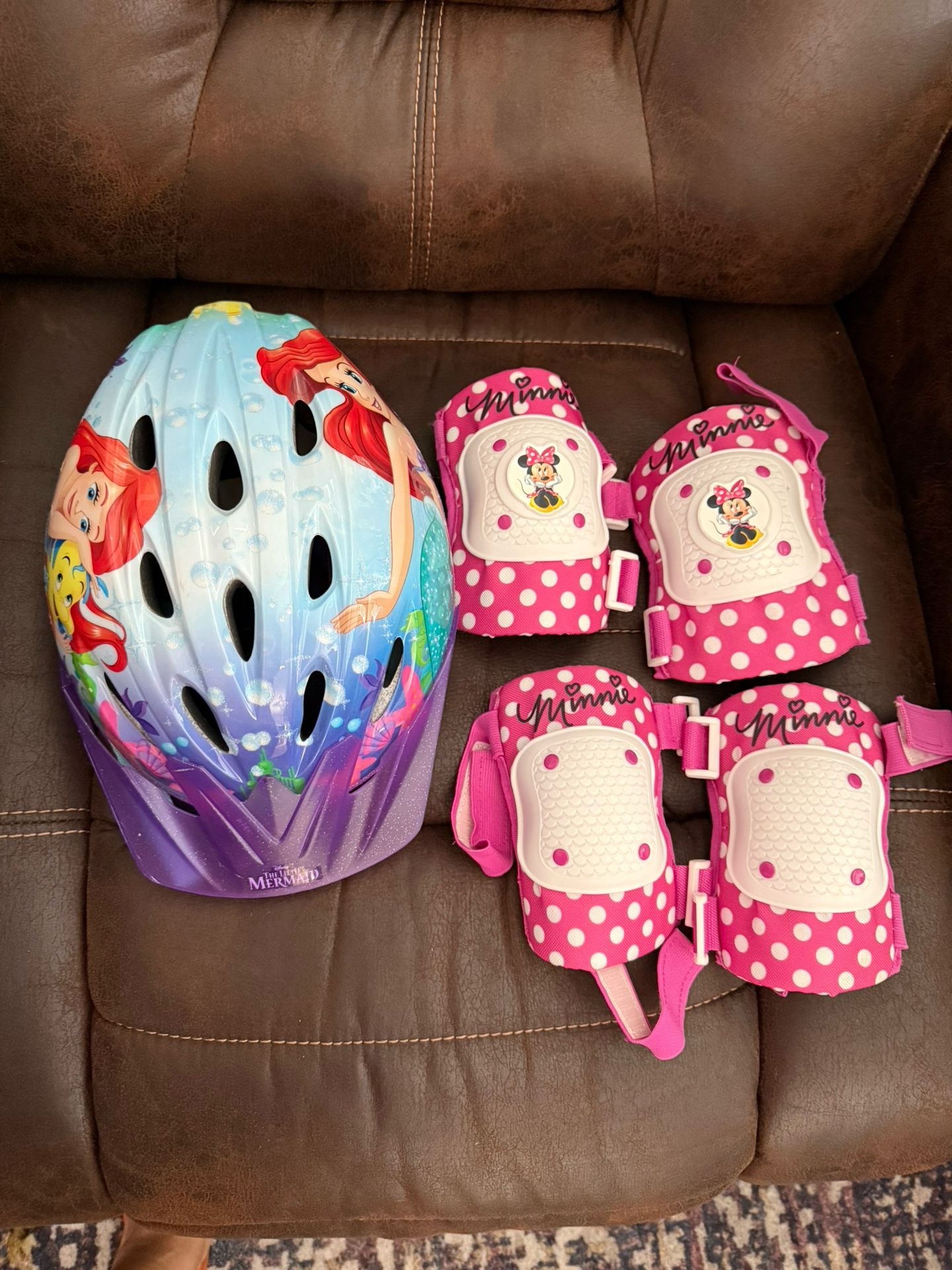 Girls Bike Helmet, Knee pads & elbow pads