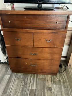 Dresser