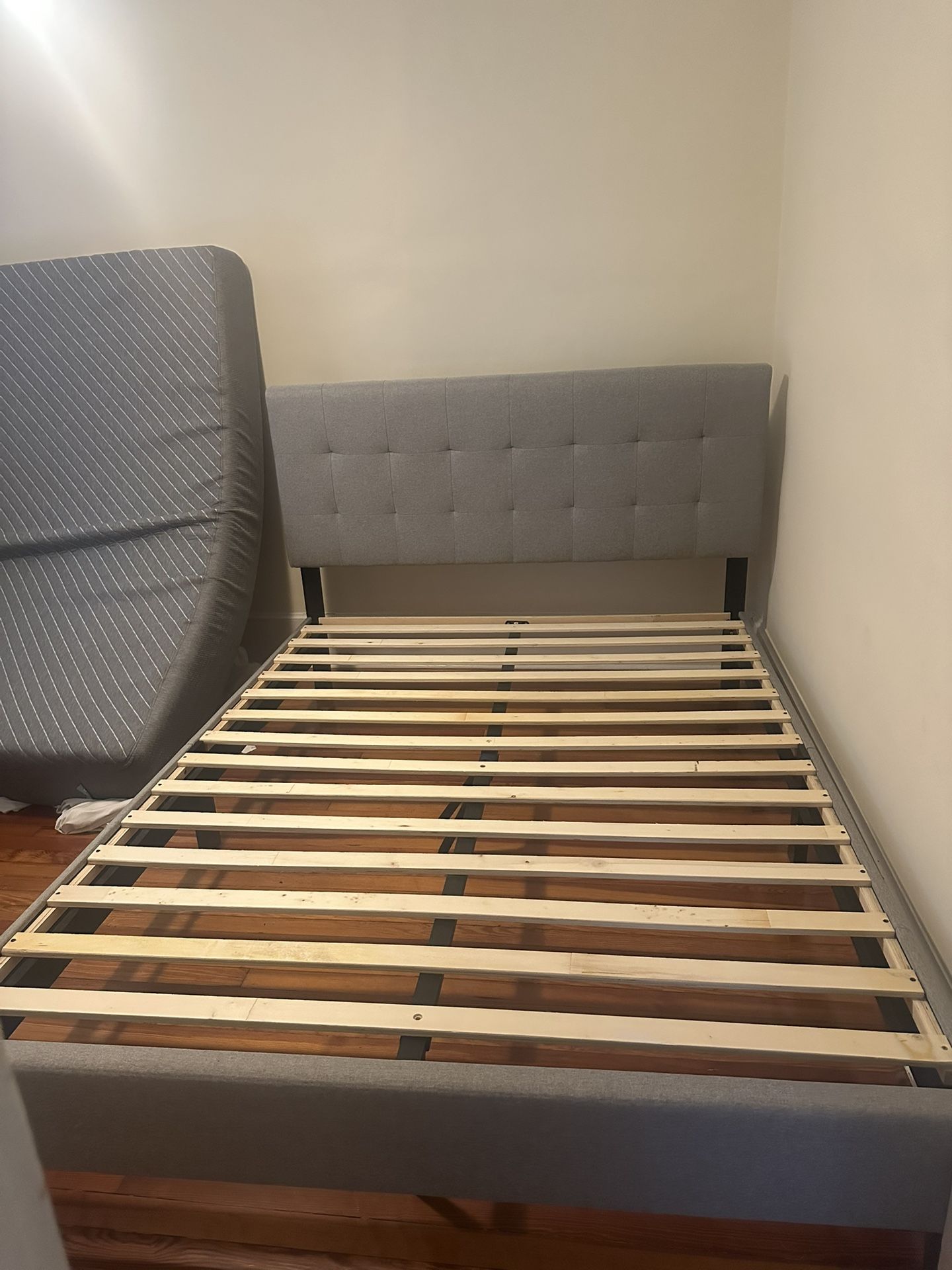 Queen headboard And Bed Frame (immediate Pick Up)