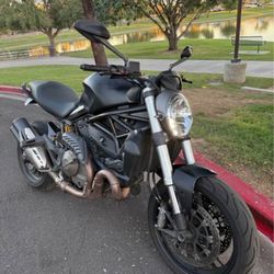 2015 Ducati Monster 821cc
