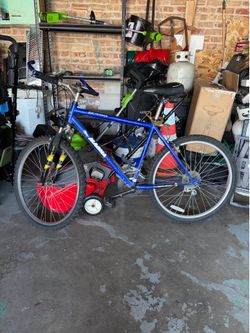 2 Bikes  man and woman