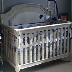 Julienne Brush White 5-in-1 Convertible Crib
