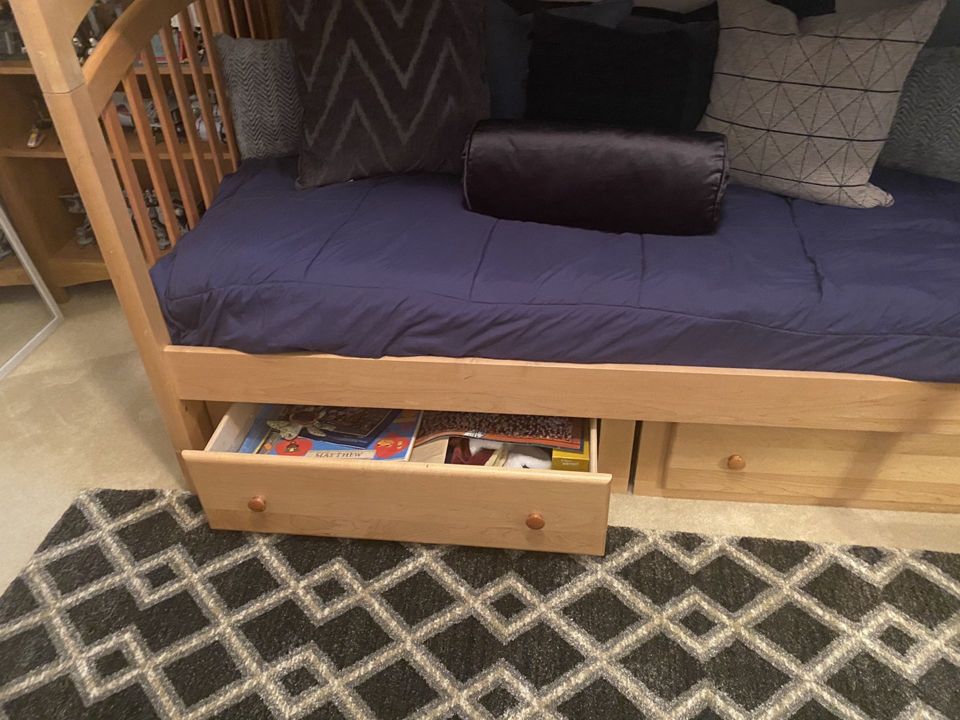 Beautiful Solid Utah naples XL twin on twin bunk beds and matching dresser