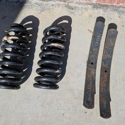 Rough Country 2 -Inch Lift Kit for Chevy S10 Blazer, S15 Jimmy and Sonoma