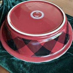 Christmas Heavy Duty Pie Plate Red Black Buffalo Check Plaid Pattern White Fluted Interior 