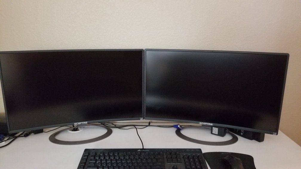Curved 27 inch Monitors