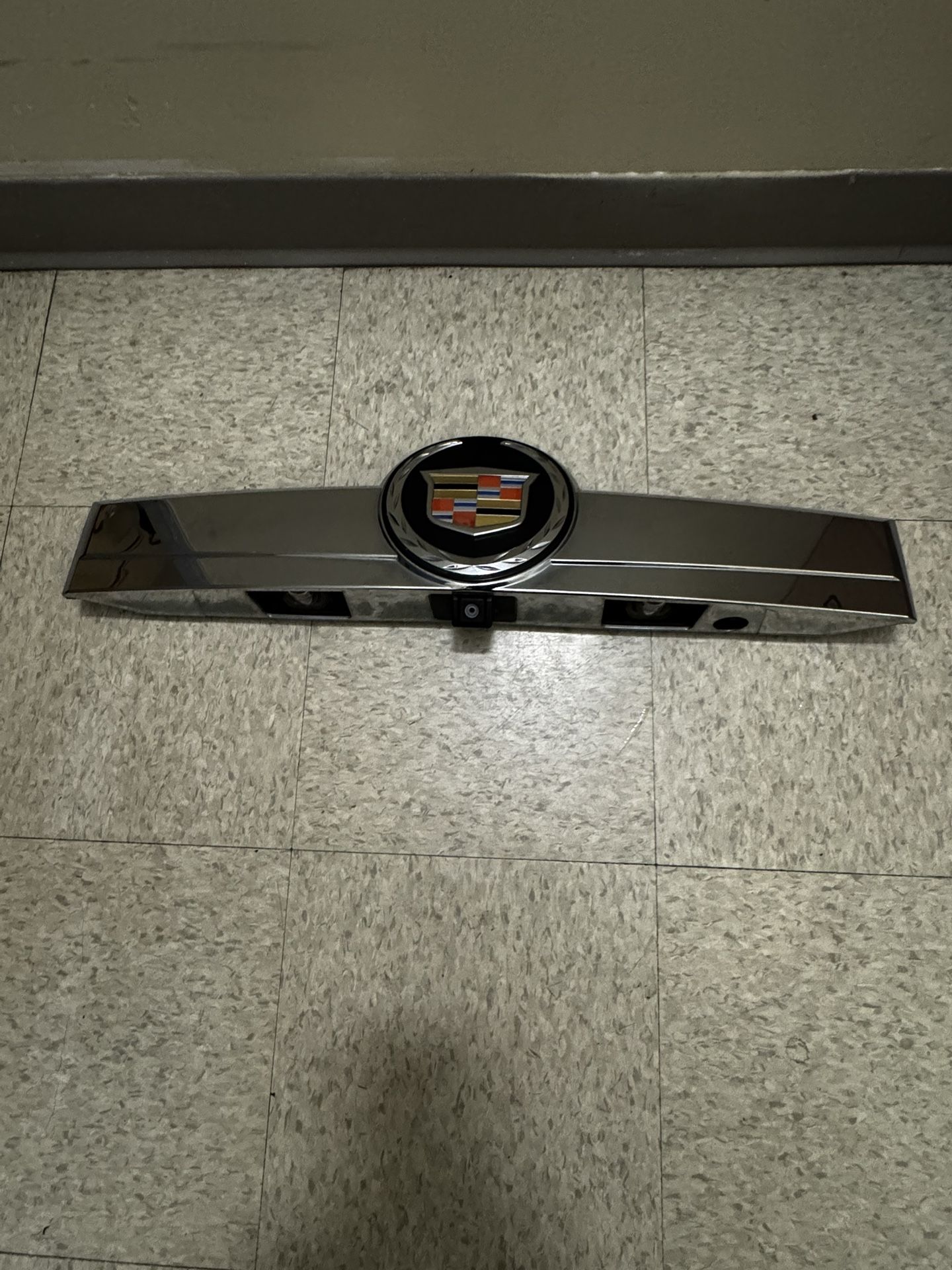 2007-2014 Escalade Rear Chrome Apillique