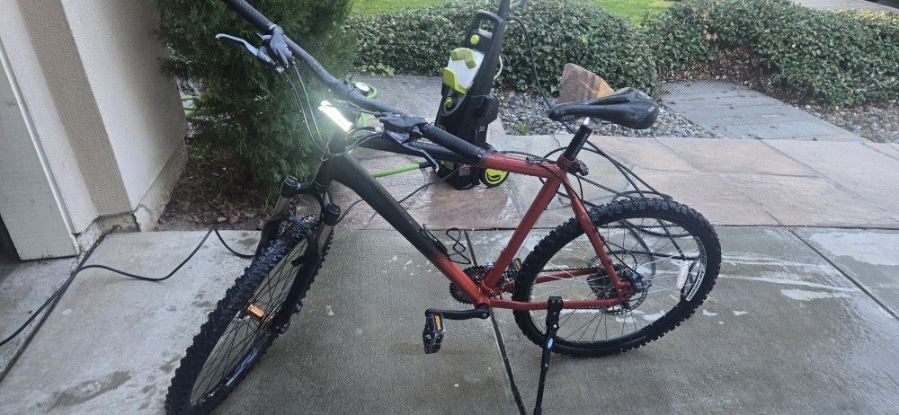 Bike branded Trek 26"