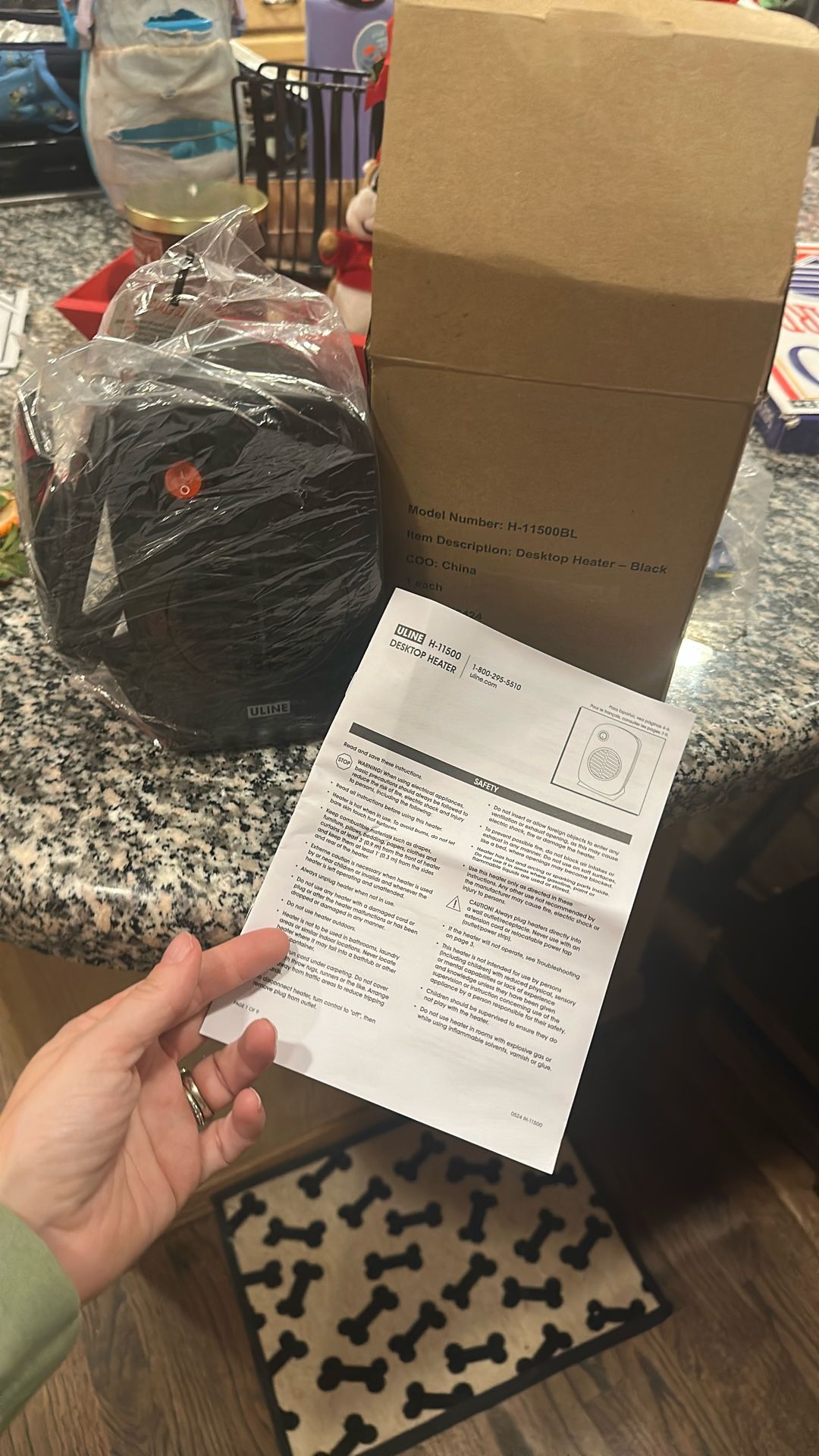 ULINE Desktop Heater-black