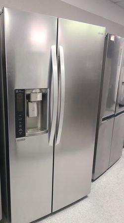 LG Side-by-Side Silver Refrigerator Fridge
