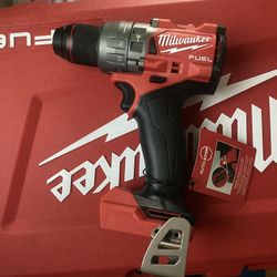 Milwaukee M18 FUEL 18V Lithium-Ion Brushless Cordless 1/2 in. Hammer Drill/Driver (Tool-Only