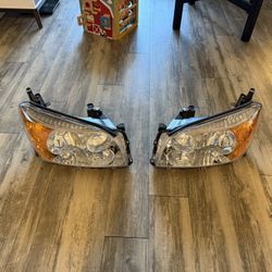 Halogen Headlights Assembly Repalcement for RAV 4 2009 2010 2011 2012 Driver and Passenger Side 