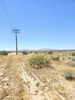 LAND for sale KERN COUNTY RIDGCREST CA 2.45 acres RESIDENTIAL, MOBILEHOME,OR CAN LIVE IN RV TRAILER,POWER LIGHT NEAR,sale from OWNER,FOR ANY QUESTION 