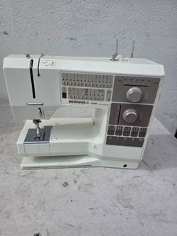Bernina 1130 Swiss Computerized Sewing Machine Hard Case with Genuine accessories.

Similar ones sell for +$800 online so no offers please. 

Working 