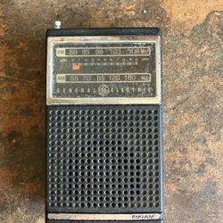 AM/FM Radio, General Electric 