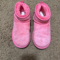 Pink Girl Uggs
