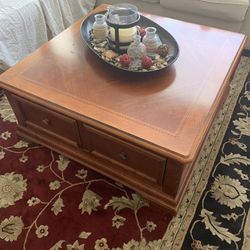 Coffee table and 2 end tables High Quality