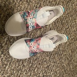 adidas womens shoes, size-6, walk  only 15 min, Was 65$