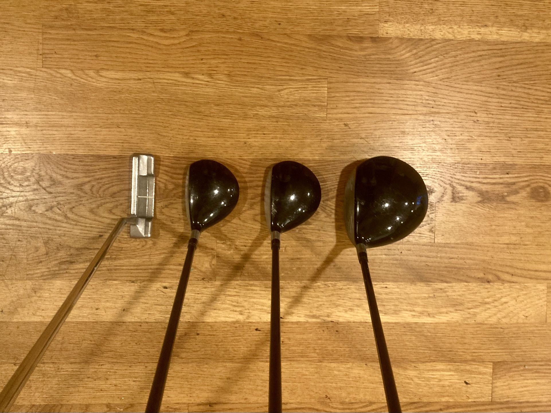 VERY NICE TaylorMade & Hogan Golf Clubs Set NEW Grips 14 Clubs! QUALITY