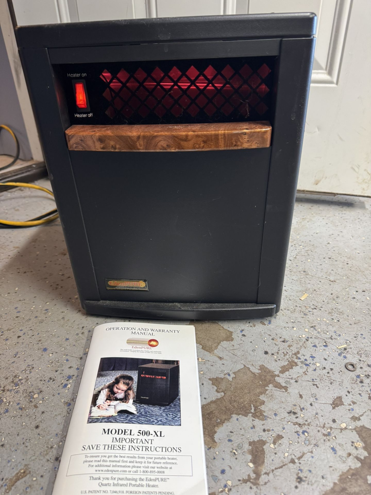 EdenPure Heater Model 500 XL 900 Watt . Works Good. Must Pickup