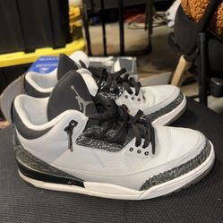 Air Jordan 3 Retro Wolf Grey /  metallic silver 
