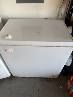 White Chest Freezer with Lock