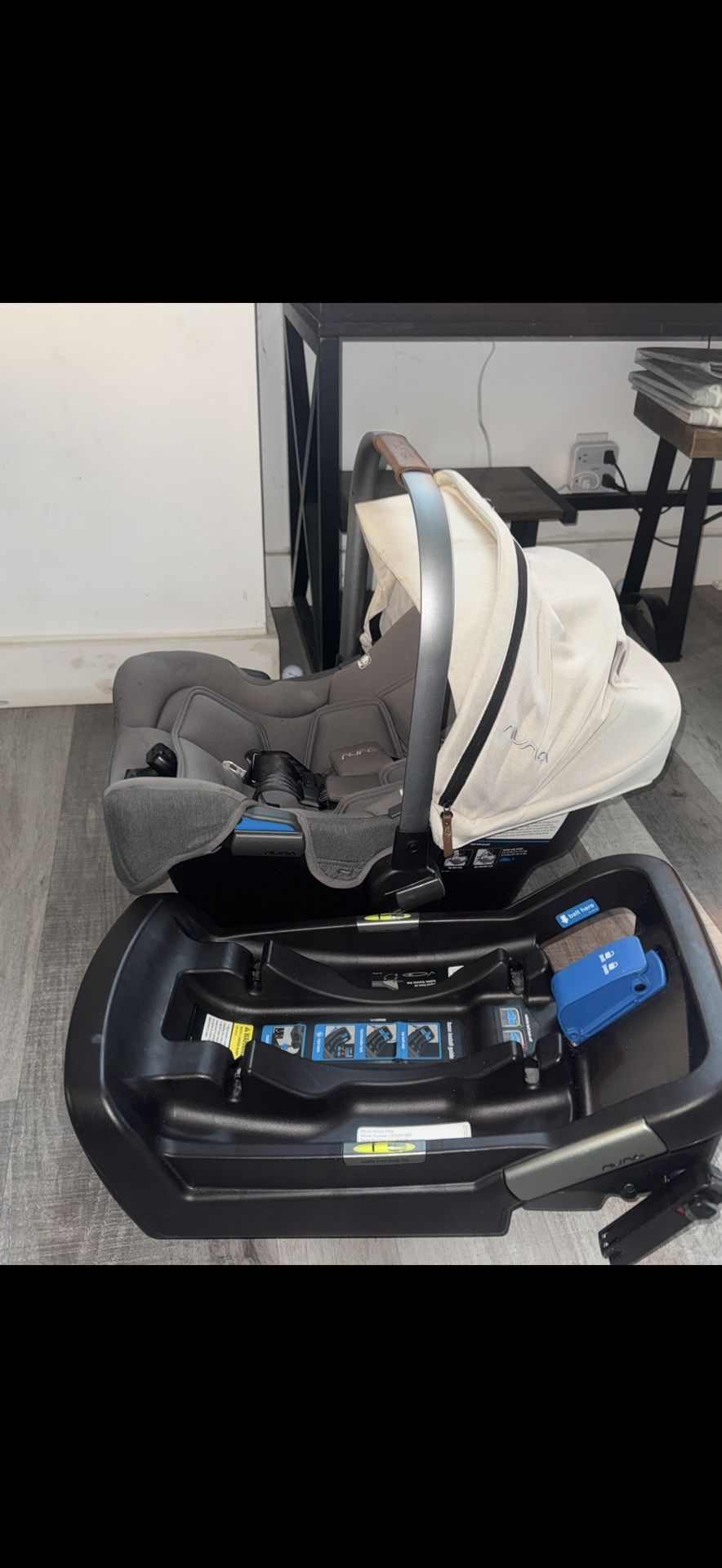 Nuna Pippa Car seat In Beige
