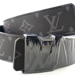 NEW LOUIS VUITTON LV MENS LEATHER BLACK BELT Size 32 with Box