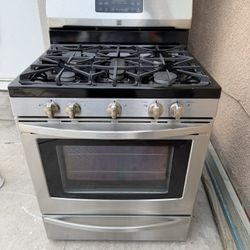 Kenmore Gas Stove