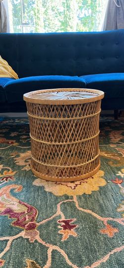 Rattan side table / plant stand